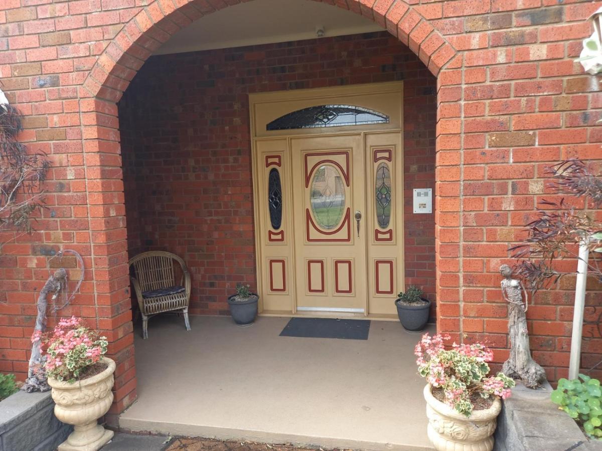 Ocean Aspect And Central To Cbd - Cosheirm Apartments On Merri Warrnambool Bagian luar foto